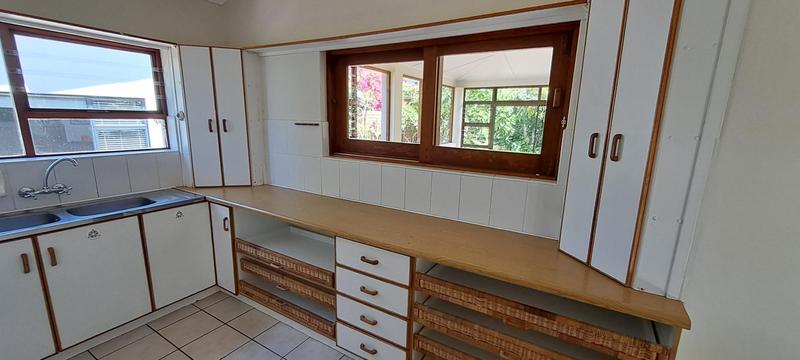 4 Bedroom Property for Sale in Stilbaai Wes Western Cape